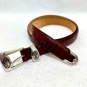 Imported Italian Leather Belt Size 44 Golf Club Emblems Silvertone Belt Master‍‍